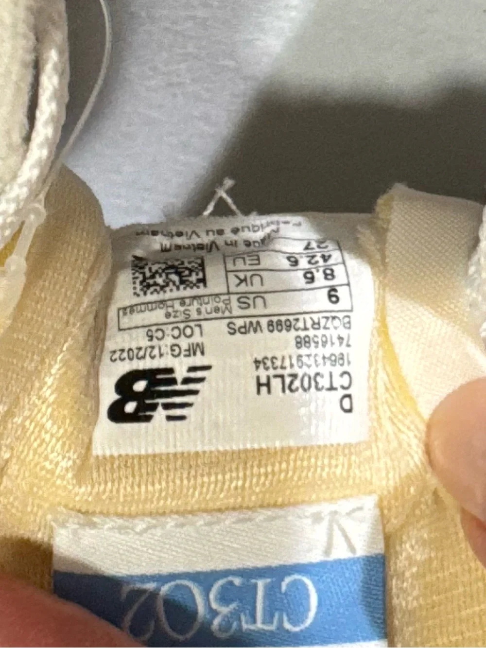 New Balance CT302 sneakers White Low-Top Sneakers with Red Heel Accent
